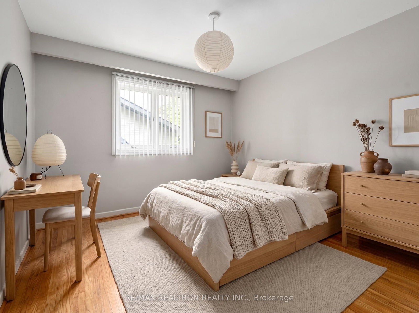 591 Cummer Avenue • Toronto, ON photo 18