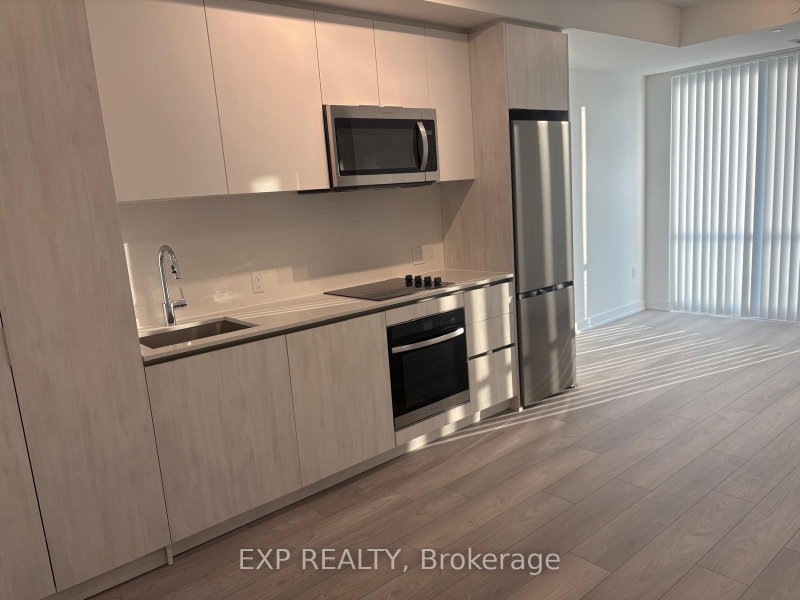 2702 - 5858 Yonge Street