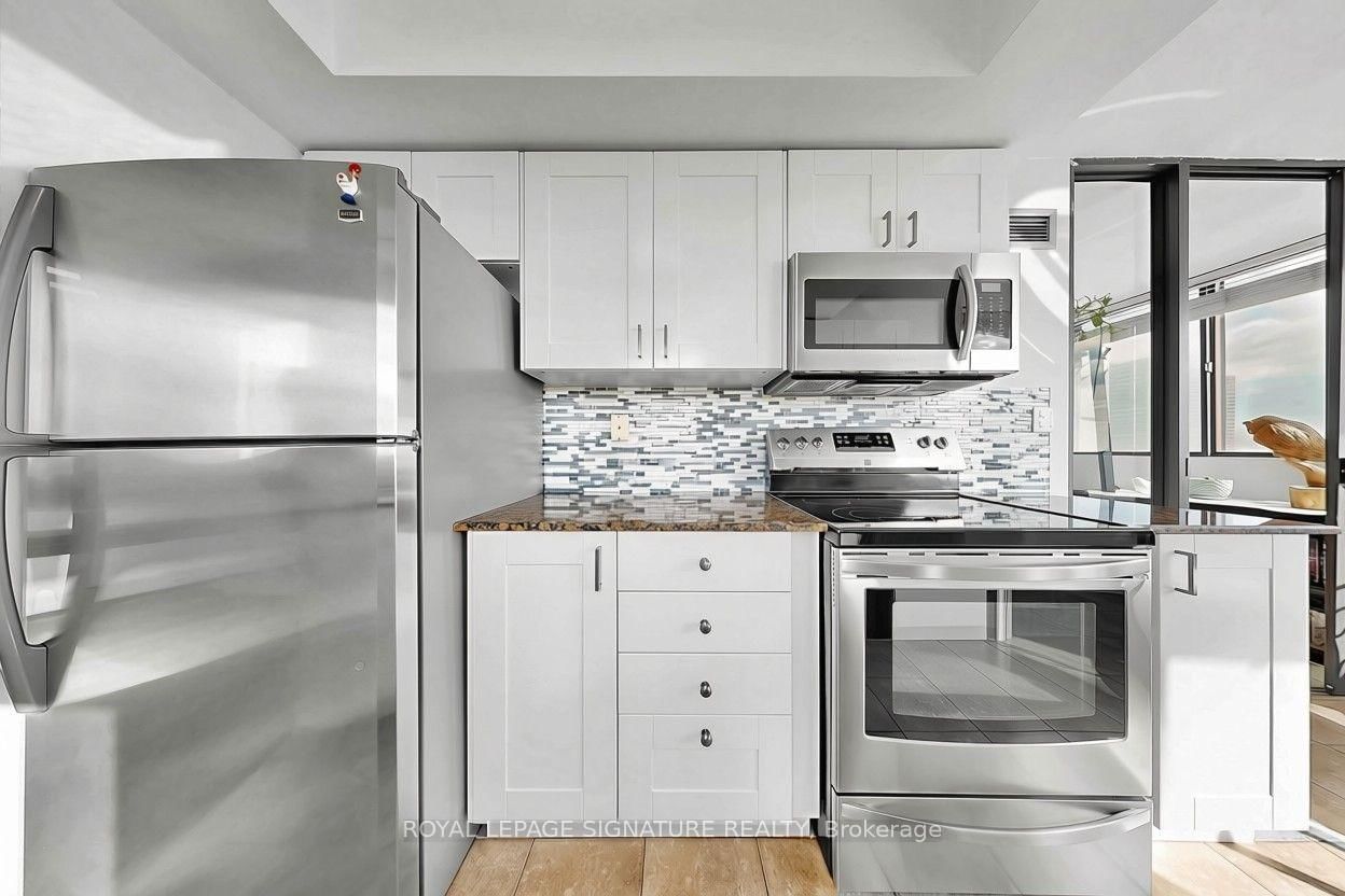 133 Torresdale Avenue • #902 • Toronto, ON photo 11