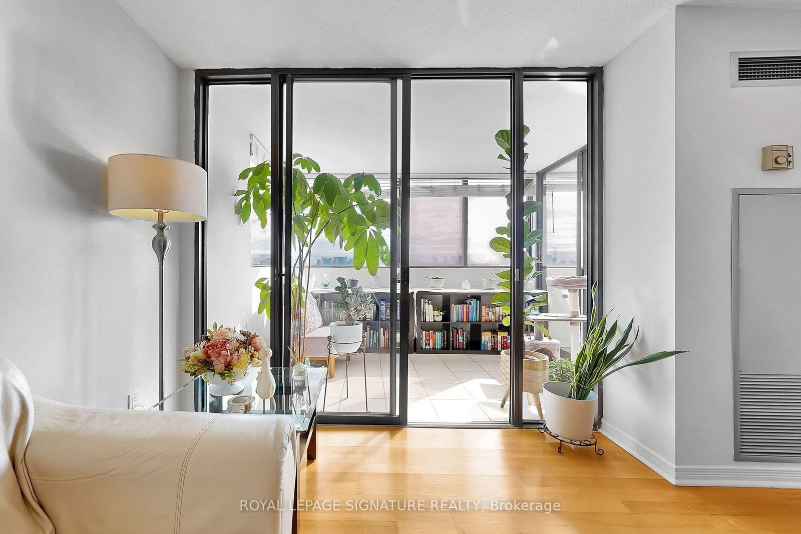 133 Torresdale Avenue • #902 • Toronto, ON photo 18