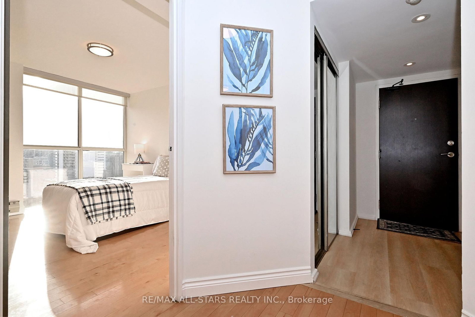 15 Maitland Place • #2112 • Toronto, ON photo 22