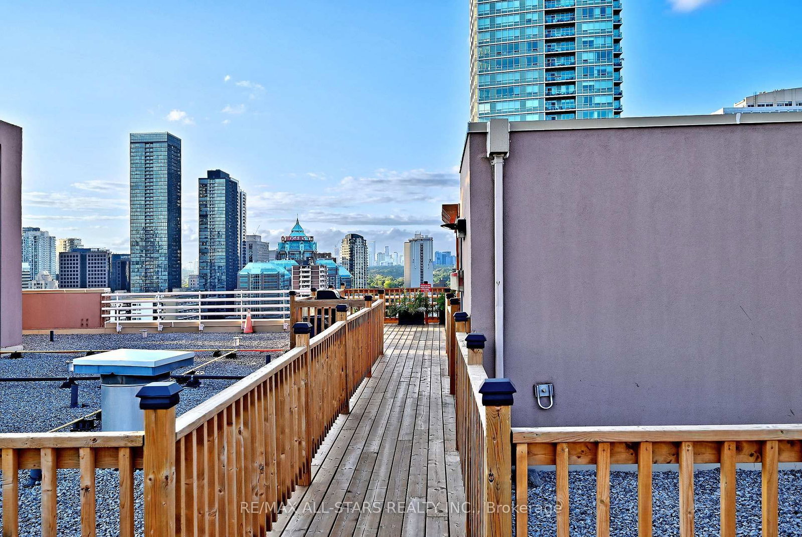 15 Maitland Place • #2112 • Toronto, ON photo 46