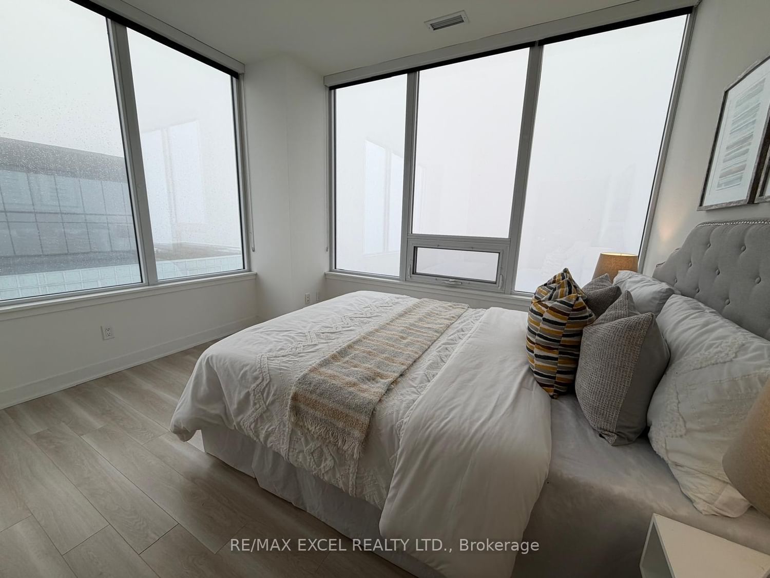 17 Bathurst Street • #4606 • Toronto, ON photo 9