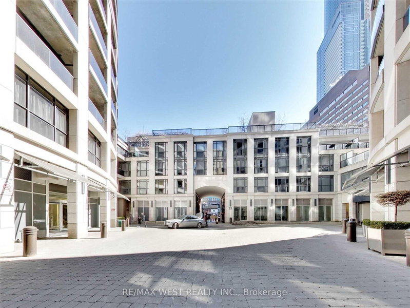 2209 - 21 Carlton Street