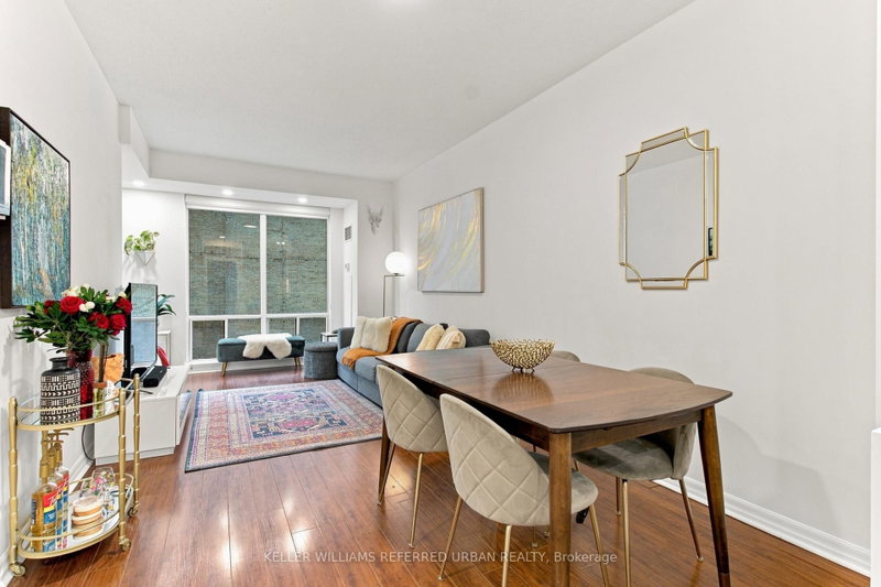 1809 - 300 Bloor Street E