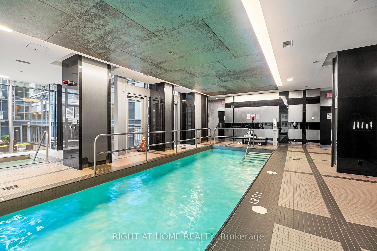 89 Dunfield Avenue • #2306 • Toronto, ON photo 19