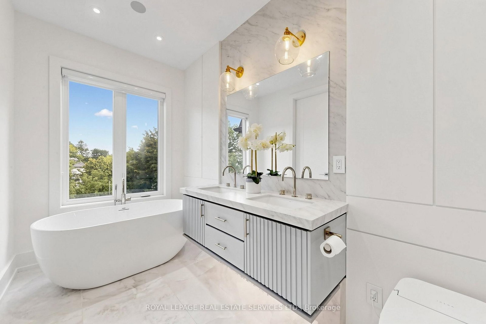 383 Melrose Avenue • Toronto, ON photo 22