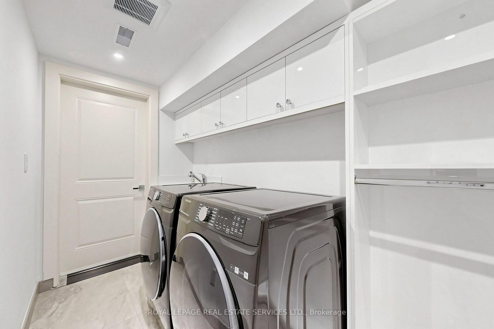 383 Melrose Avenue • Toronto, ON photo 36