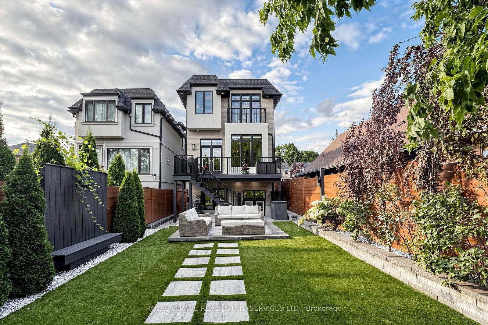 383 Melrose Avenue • Toronto, ON photo 38