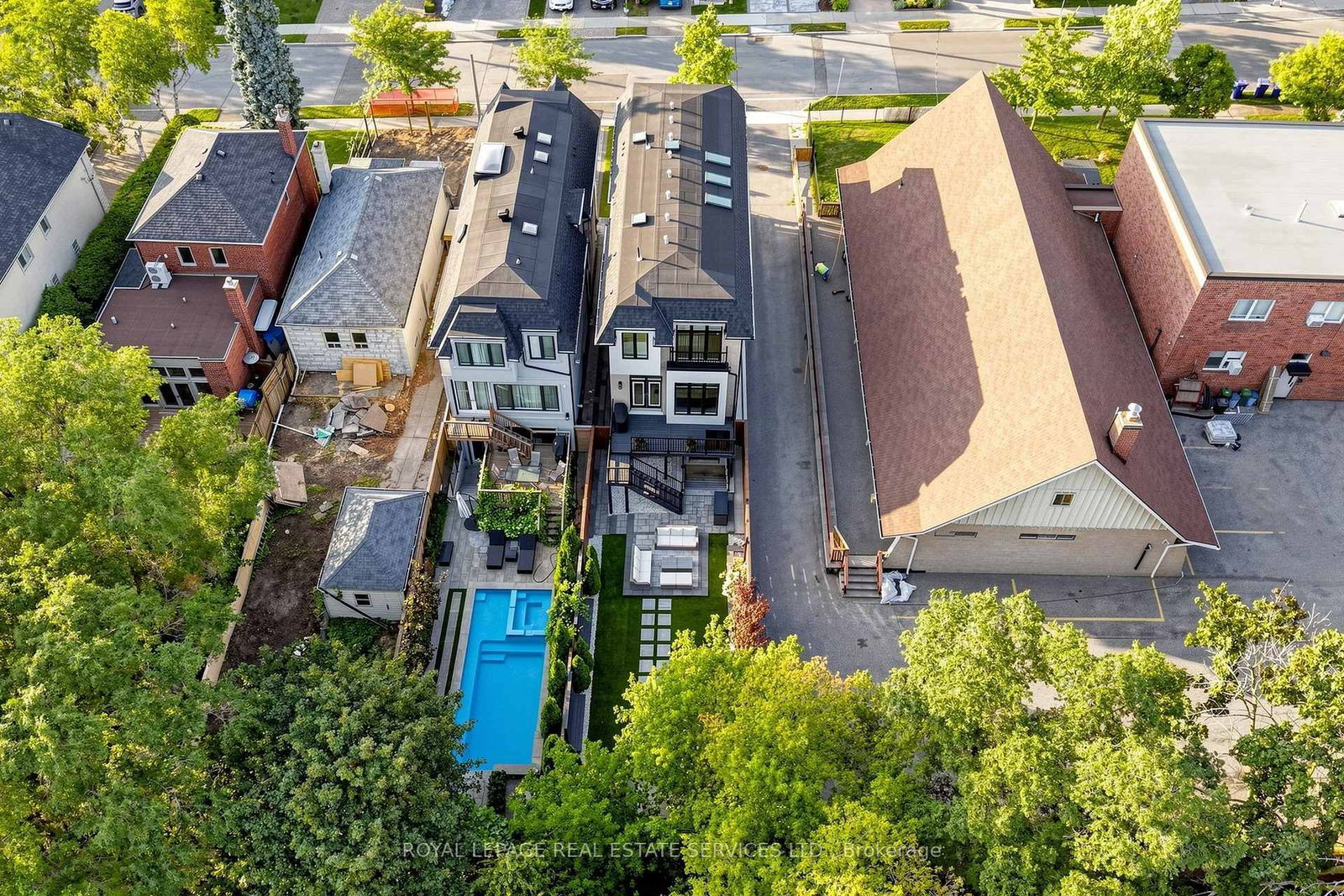 383 Melrose Avenue • Toronto, ON photo 49