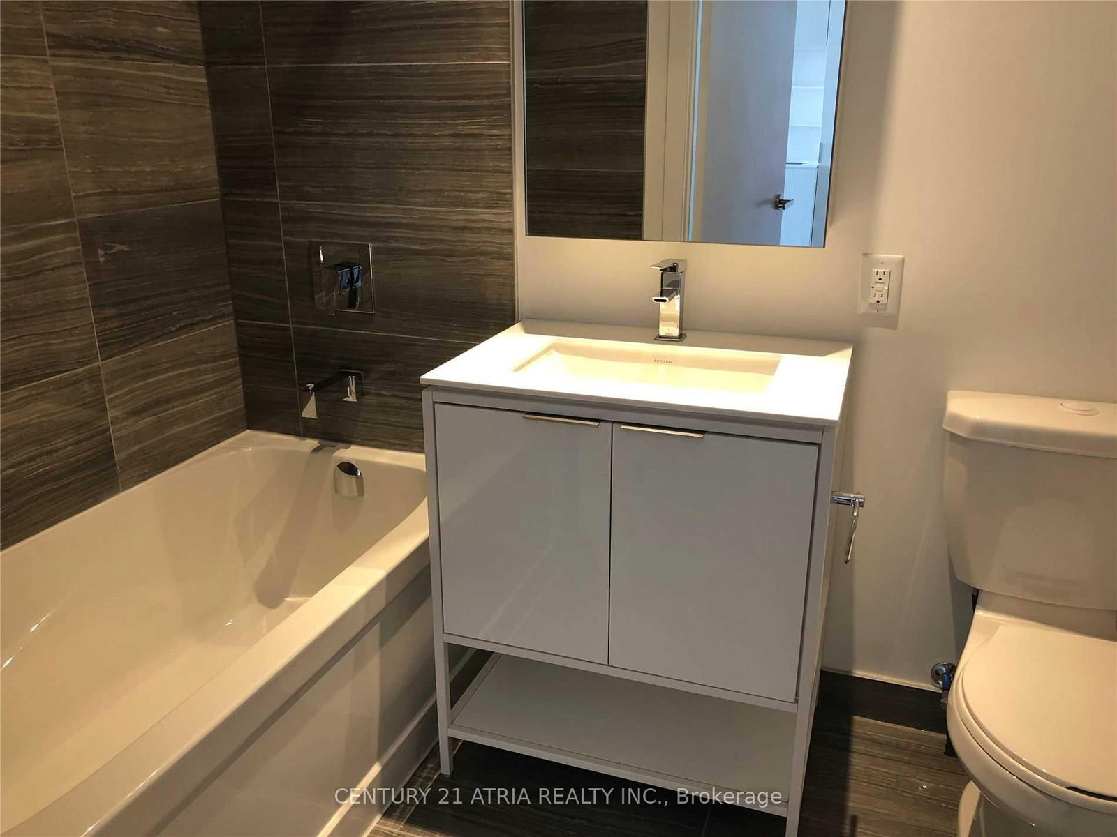 77 Shuter Toronto,ON M5B 0B8 — Photo 16