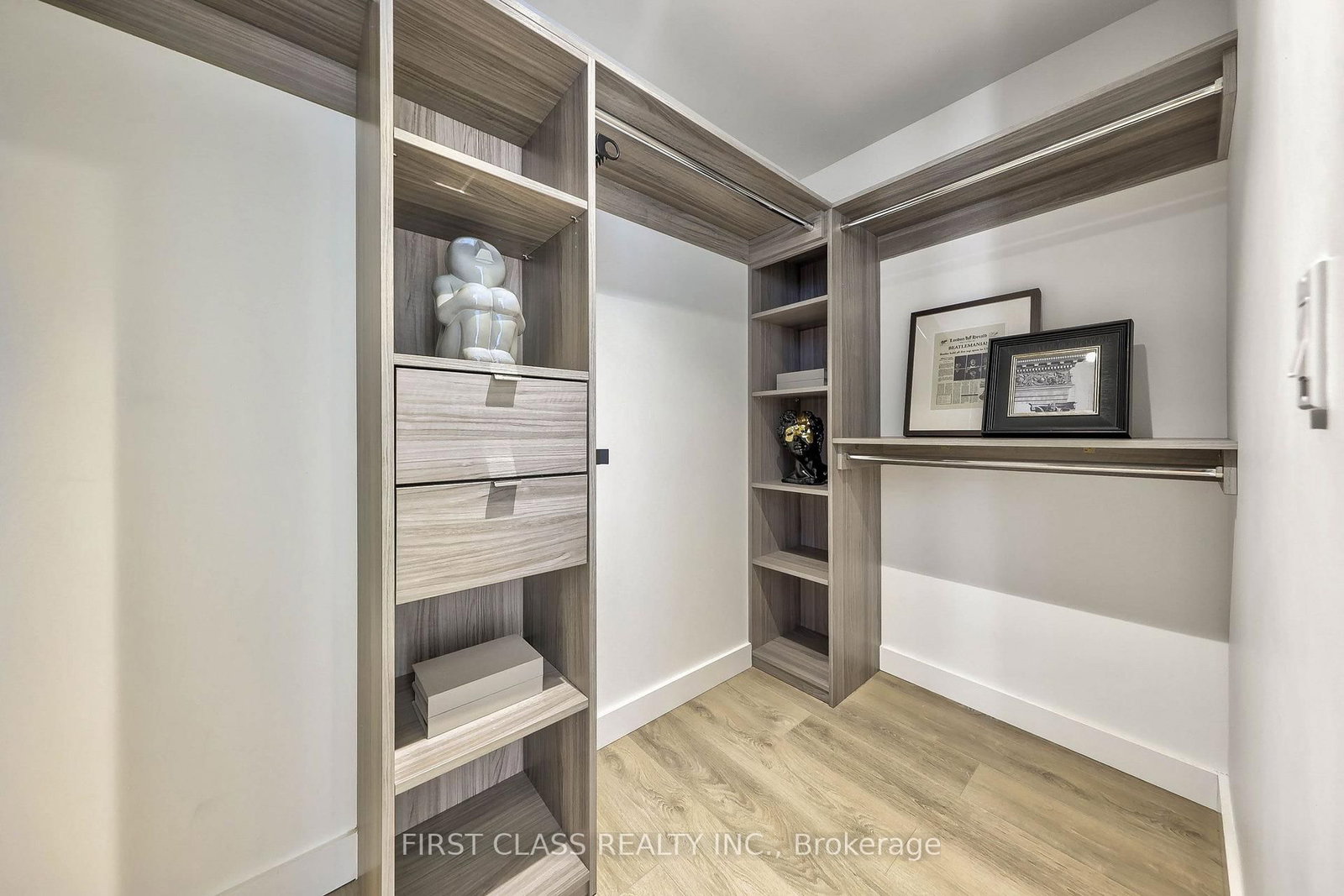85 Mcmahom Drive • #2902 • Toronto, ON photo 30