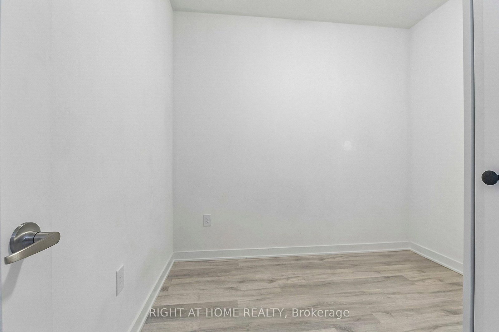 60 Princess Street • #447 • Toronto, ON photo 14