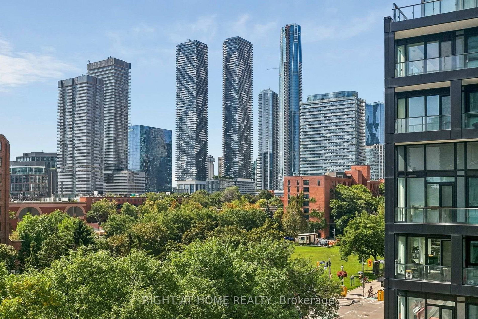 60 Princess Street • #447 • Toronto, ON photo 25