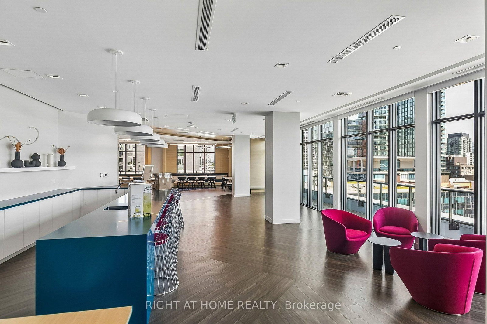 60 Princess Street • #447 • Toronto, ON photo 32
