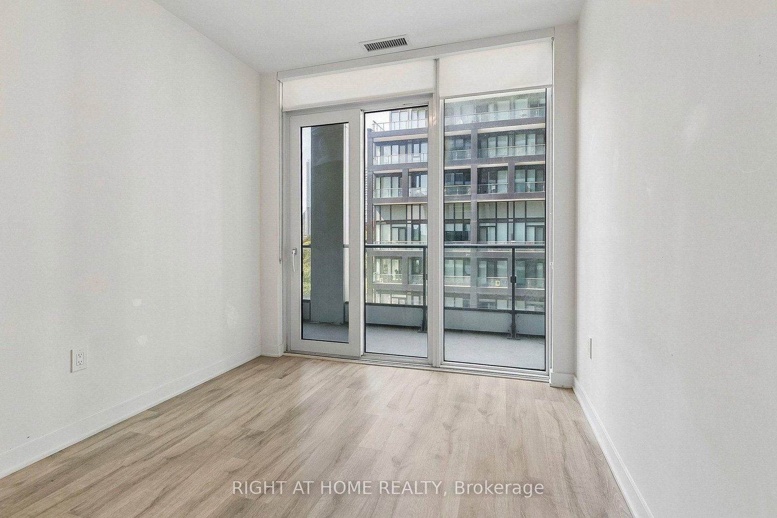 60 Princess Street • #447 • Toronto, ON photo 9