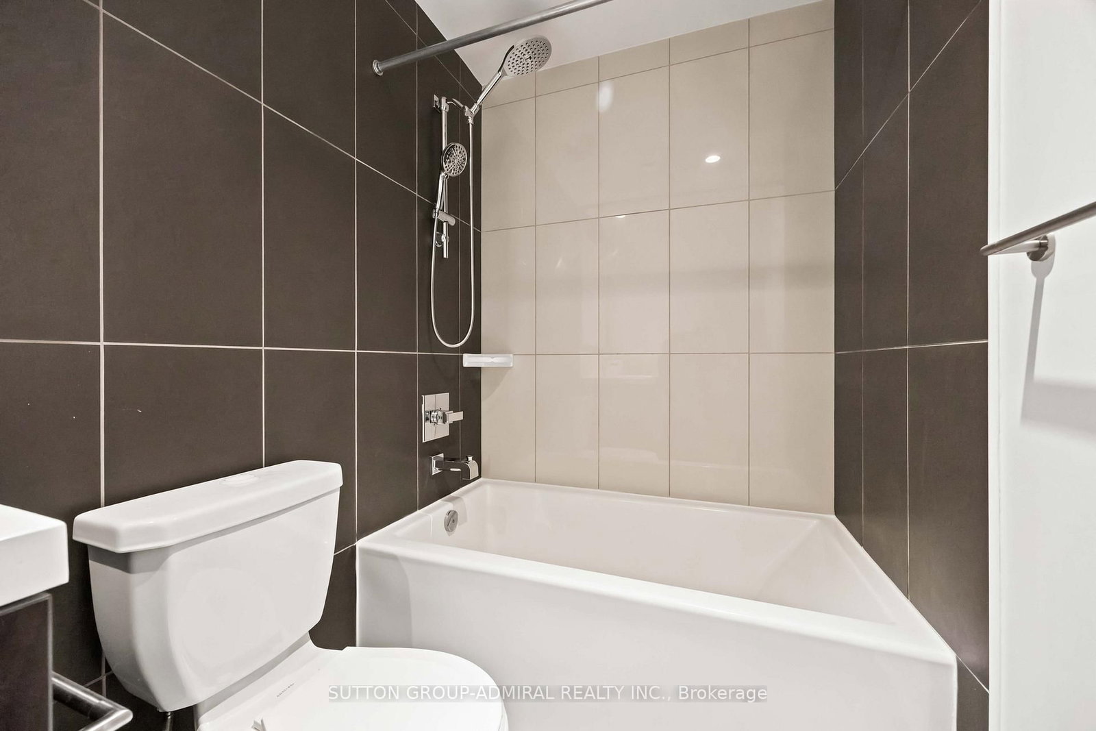 5 Sheppard Avenue E • #2825 • Toronto, ON photo 17