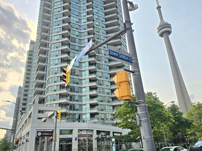 506 - 228 Queens Quay W