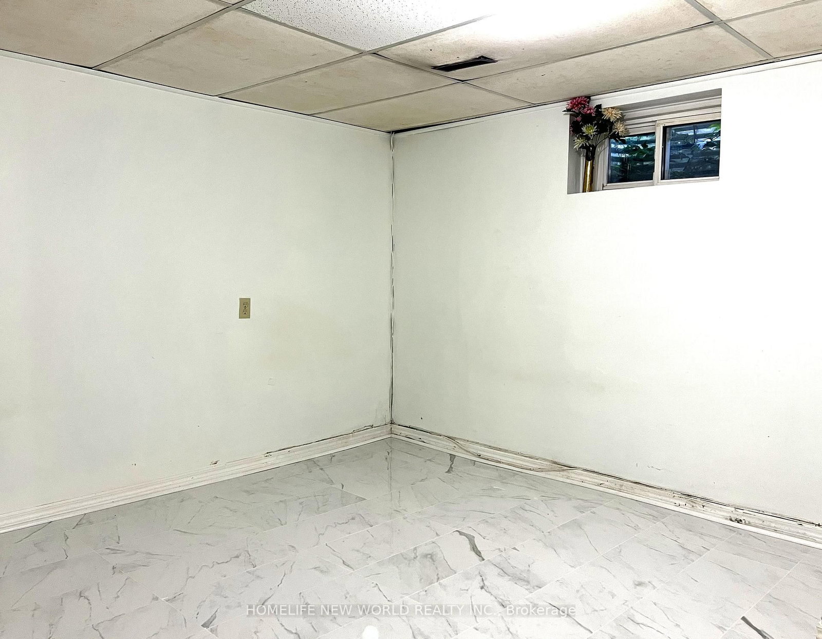 28 Greyhound Drive • Toronto, ON photo 15