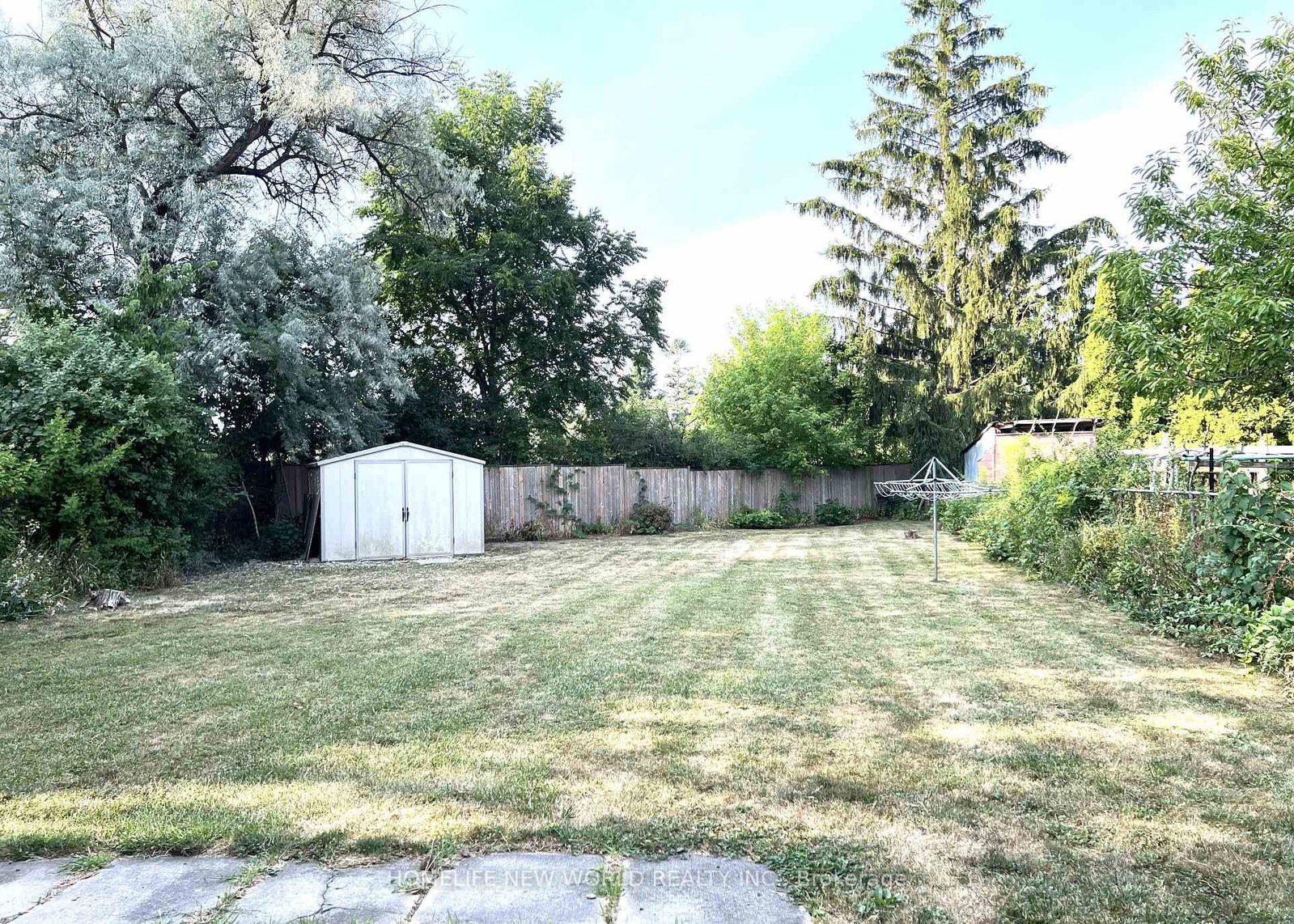 28 Greyhound Drive • Toronto, ON photo 18
