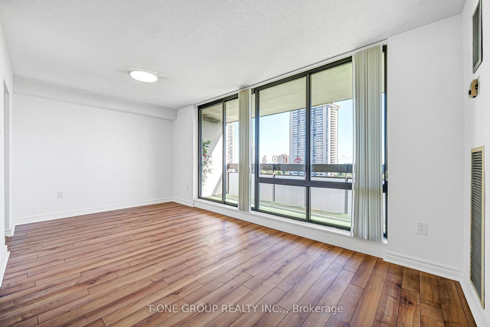 350 Seneca Hill Drive • #1511 • Toronto, ON photo 13
