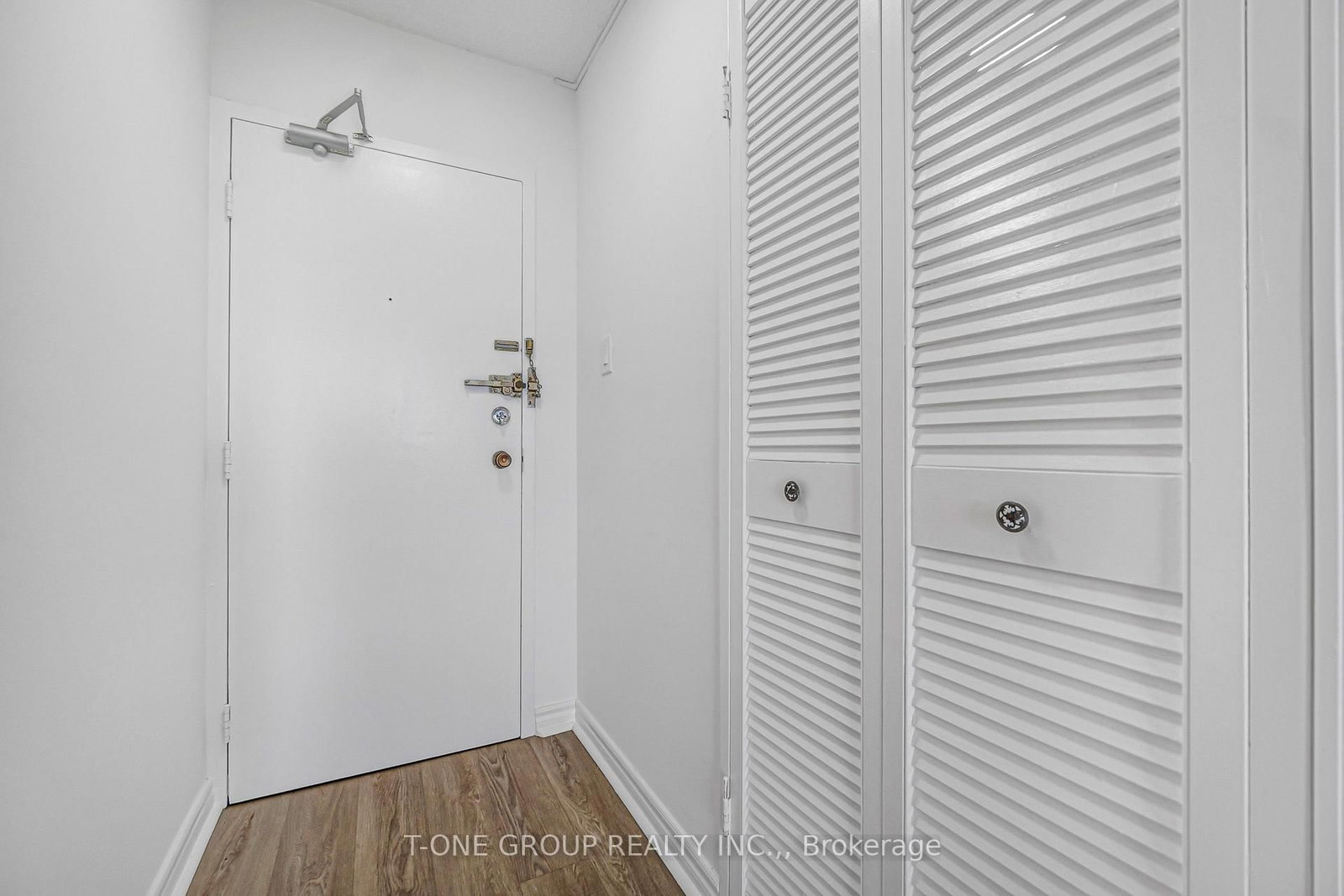 350 Seneca Hill Drive • #1511 • Toronto, ON photo 8