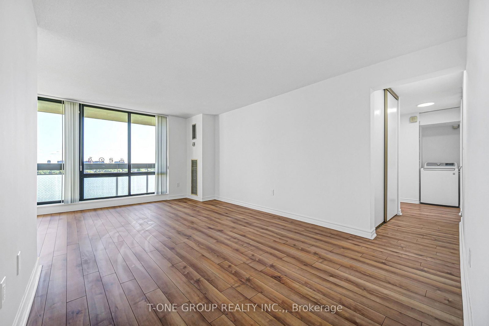 350 Seneca Hill Drive • #1511 • Toronto, ON photo 9