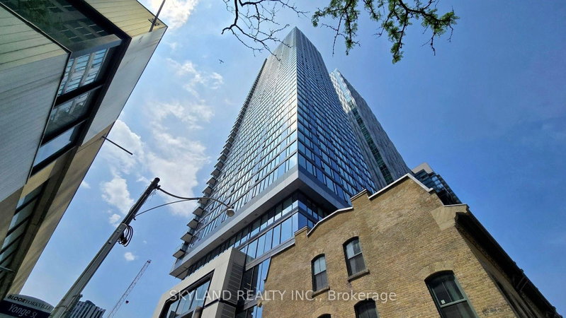 4305 - 8 Cumberland Street