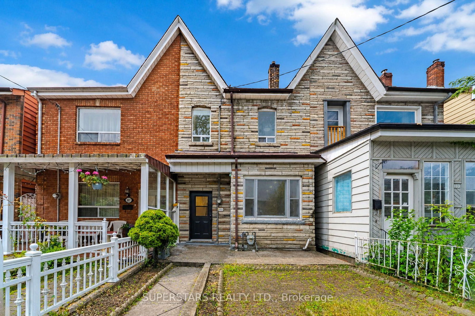105 Bellwoods Avenue • Toronto, ON photo 1