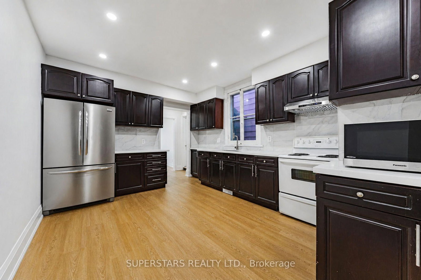 105 Bellwoods Avenue • Toronto, ON photo 11