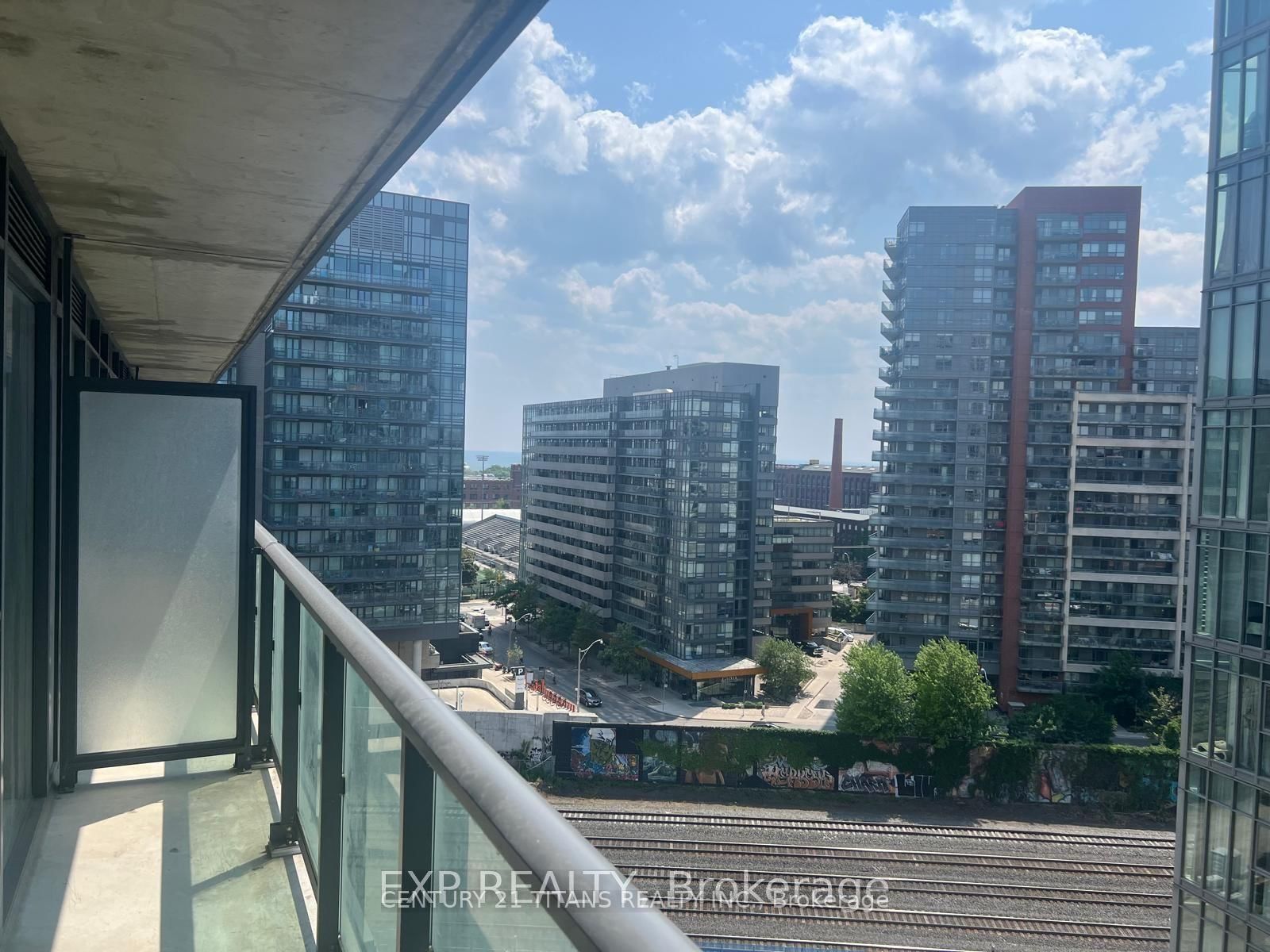 36 Lisgar Street • #1212 • Toronto, ON photo 15