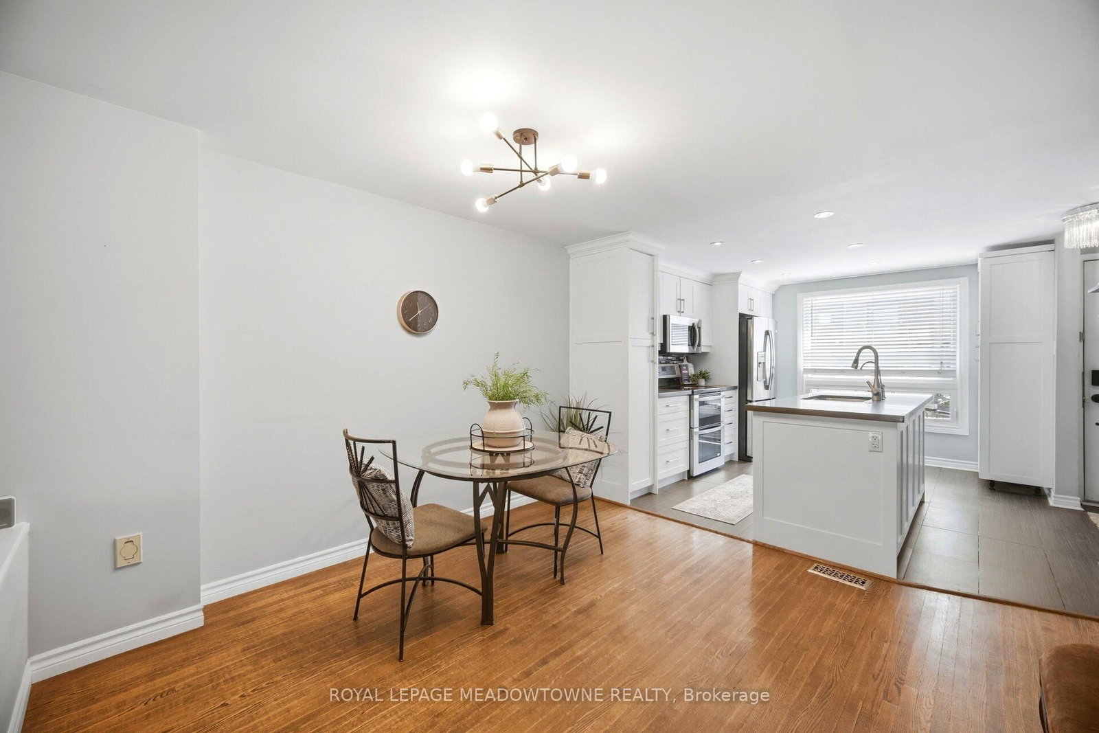 16 Dutch Myrtle Way • Toronto, ON photo 10