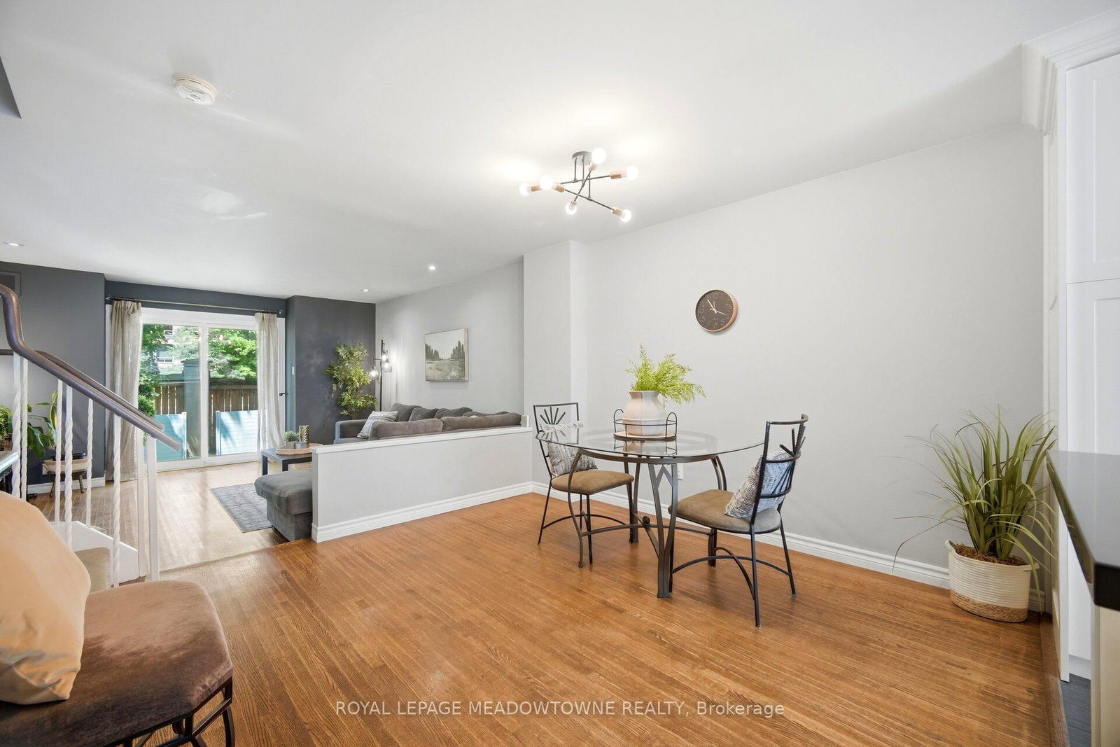 16 Dutch Myrtle Way • Toronto, ON photo 11