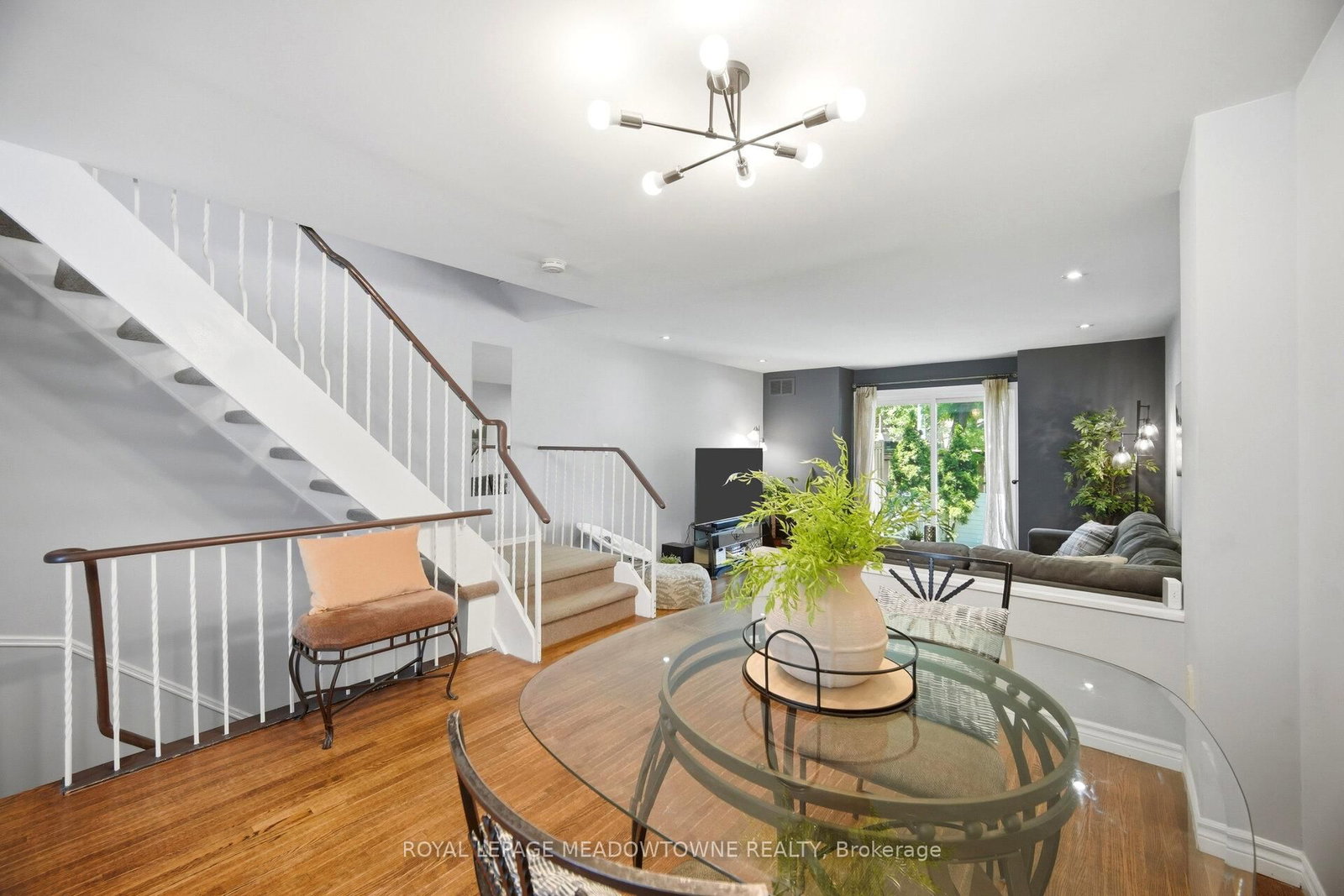 16 Dutch Myrtle Way • Toronto, ON photo 12