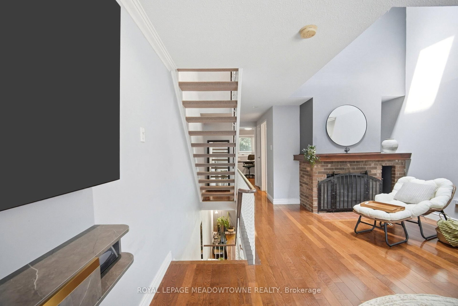 16 Dutch Myrtle Way • Toronto, ON photo 17
