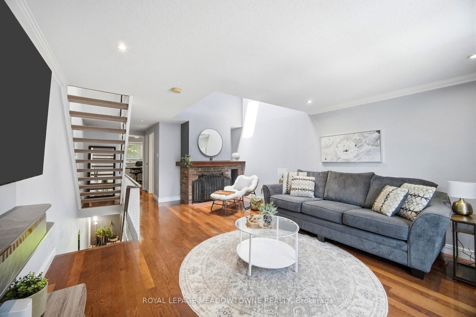 16 Dutch Myrtle Way • Toronto, ON photo 18