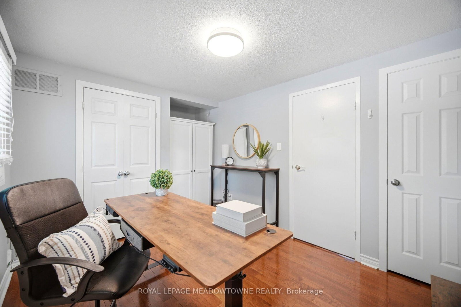 16 Dutch Myrtle Way • Toronto, ON photo 24