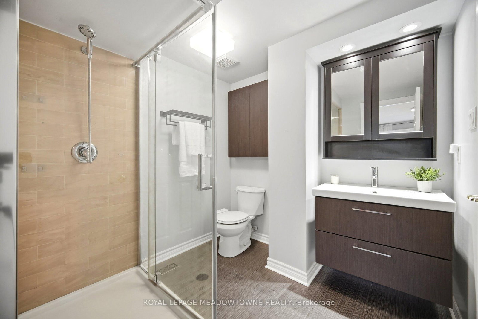 16 Dutch Myrtle Way • Toronto, ON photo 32