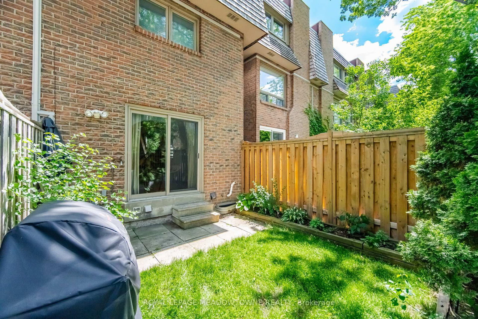 16 Dutch Myrtle Way • Toronto, ON photo 40