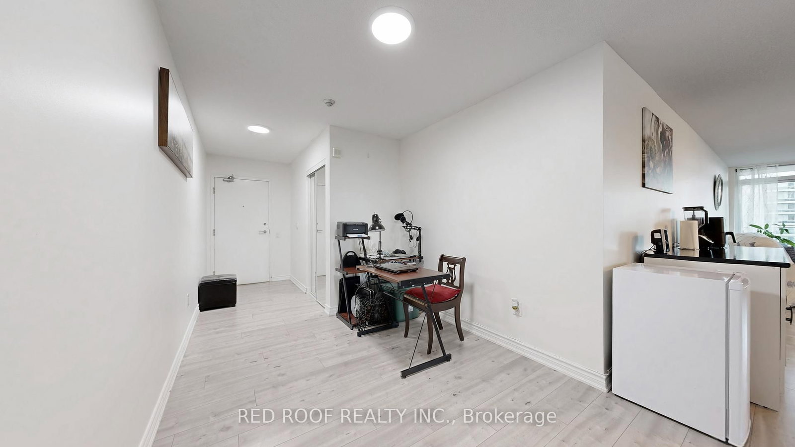 33 Singer Court • #711 • Toronto, ON photo 12