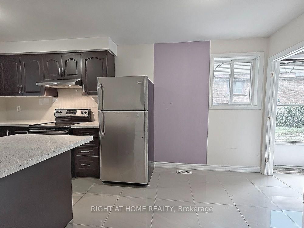 182 McNicoll Avenue • Toronto, ON photo 12