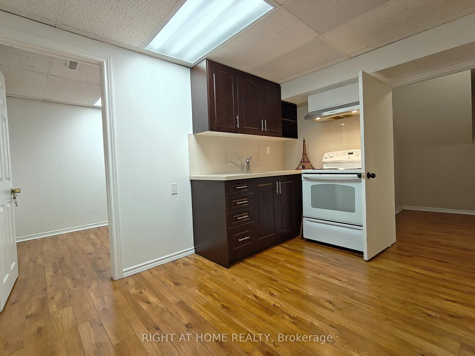 182 McNicoll Avenue • Toronto, ON photo 26