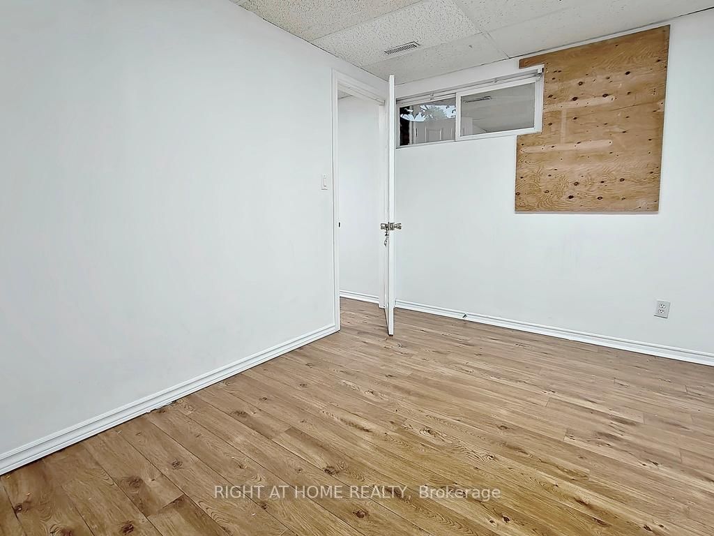 182 McNicoll Avenue • Toronto, ON photo 31