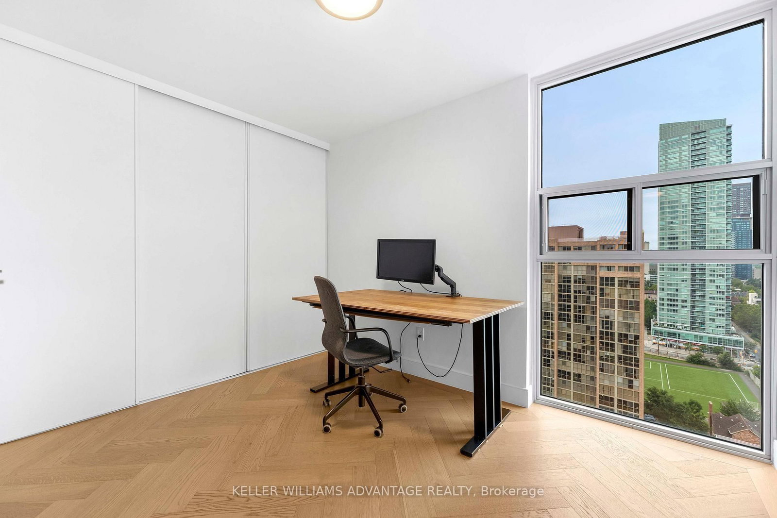 40 Homewood Avenue • #2216 • Toronto, ON photo 11