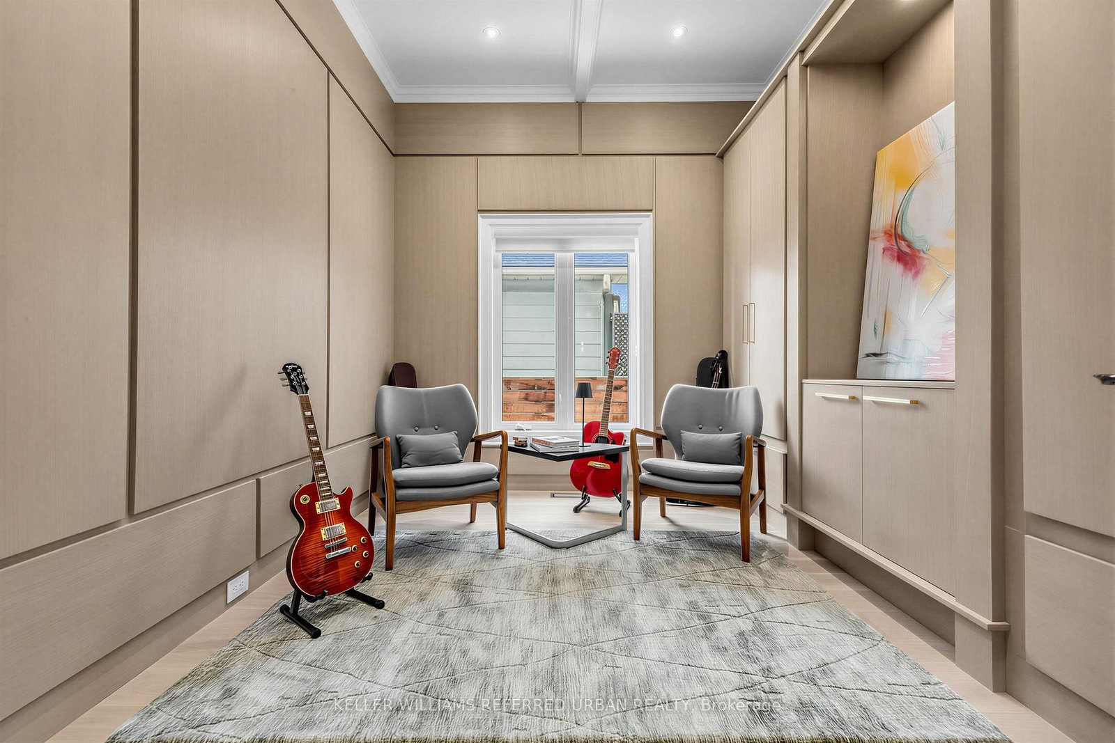 130 Upper Canada Dr, Toronto, view 10