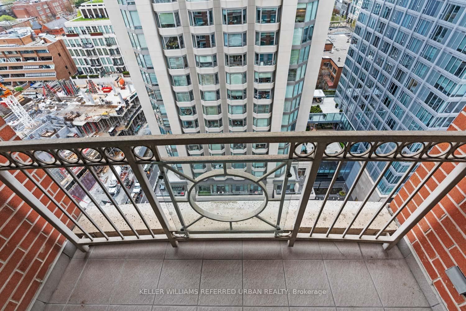 38 Avenue Road • #1802 • Toronto, ON photo 15