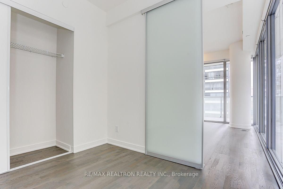57 St Joseph Street • #1008 • Toronto, ON photo 11