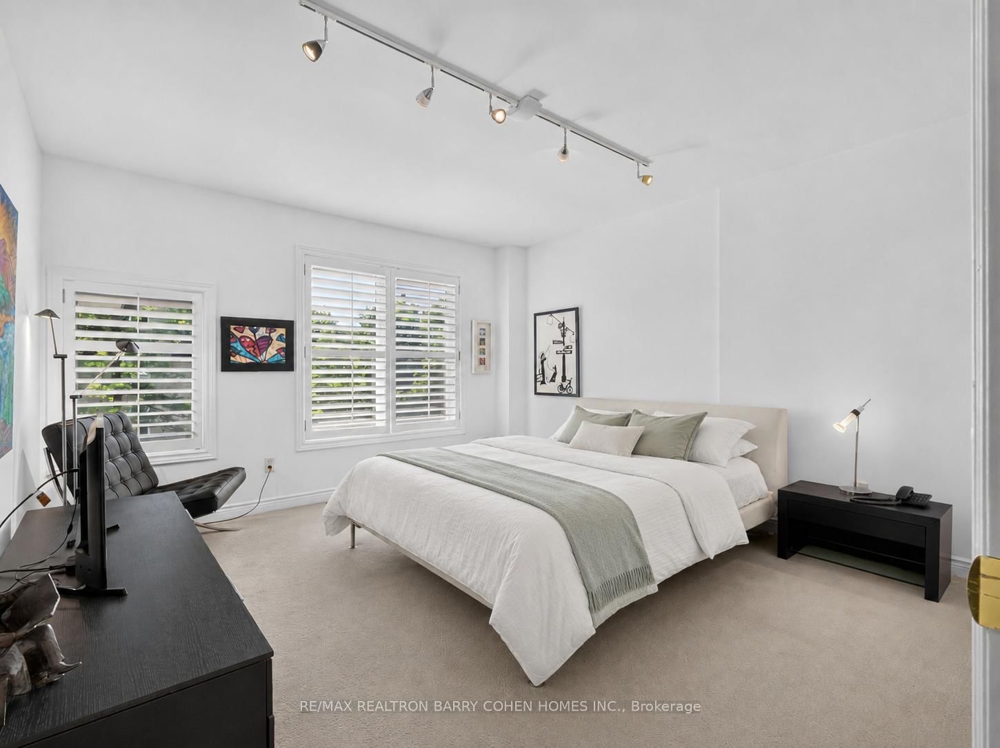 21 Birchbank Lane • Toronto, ON photo 15