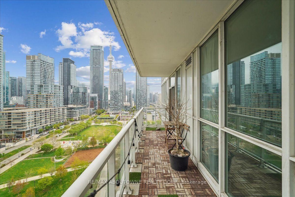 75 Queens Wharf Road • #1901 • Toronto, ON photo 17