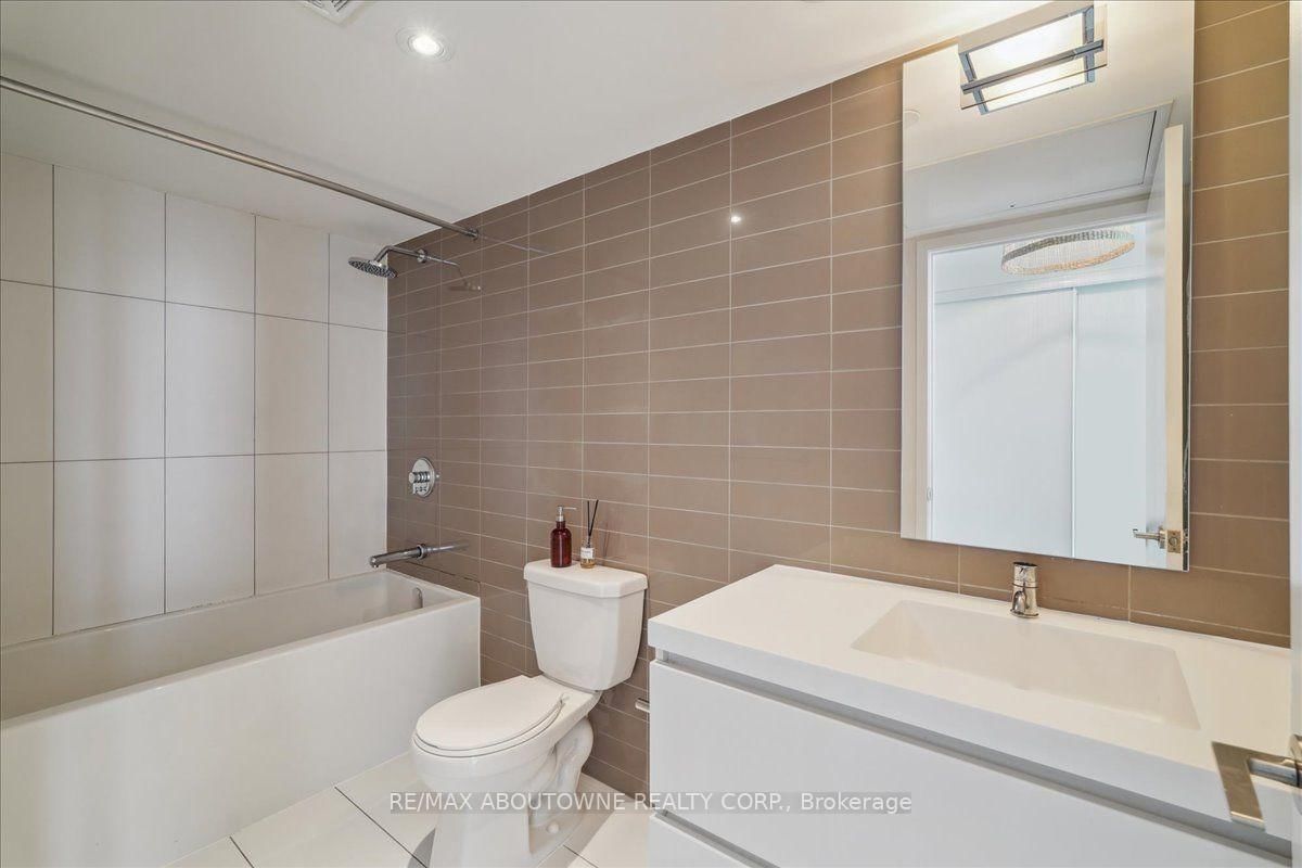 75 Queens Wharf Road • #1901 • Toronto, ON photo 25